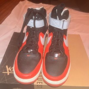 Nike Men's Basketball Shoes Sneakers 10 1/2 Sole Material
Rubber Lace-Up Leather